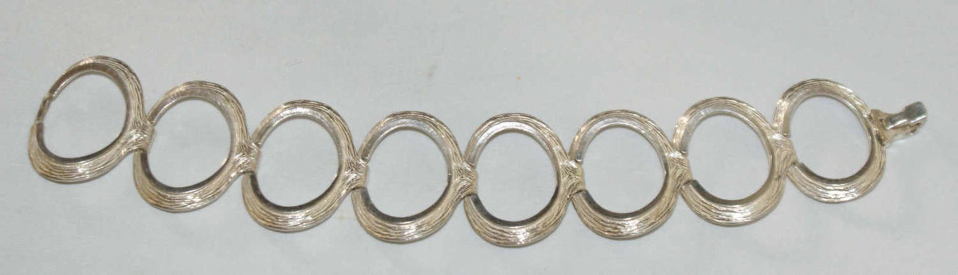 Armband, 900er Silber, Länge ca. 20 cm. Sehr moderne Form. Gewicht ca. 41 gr