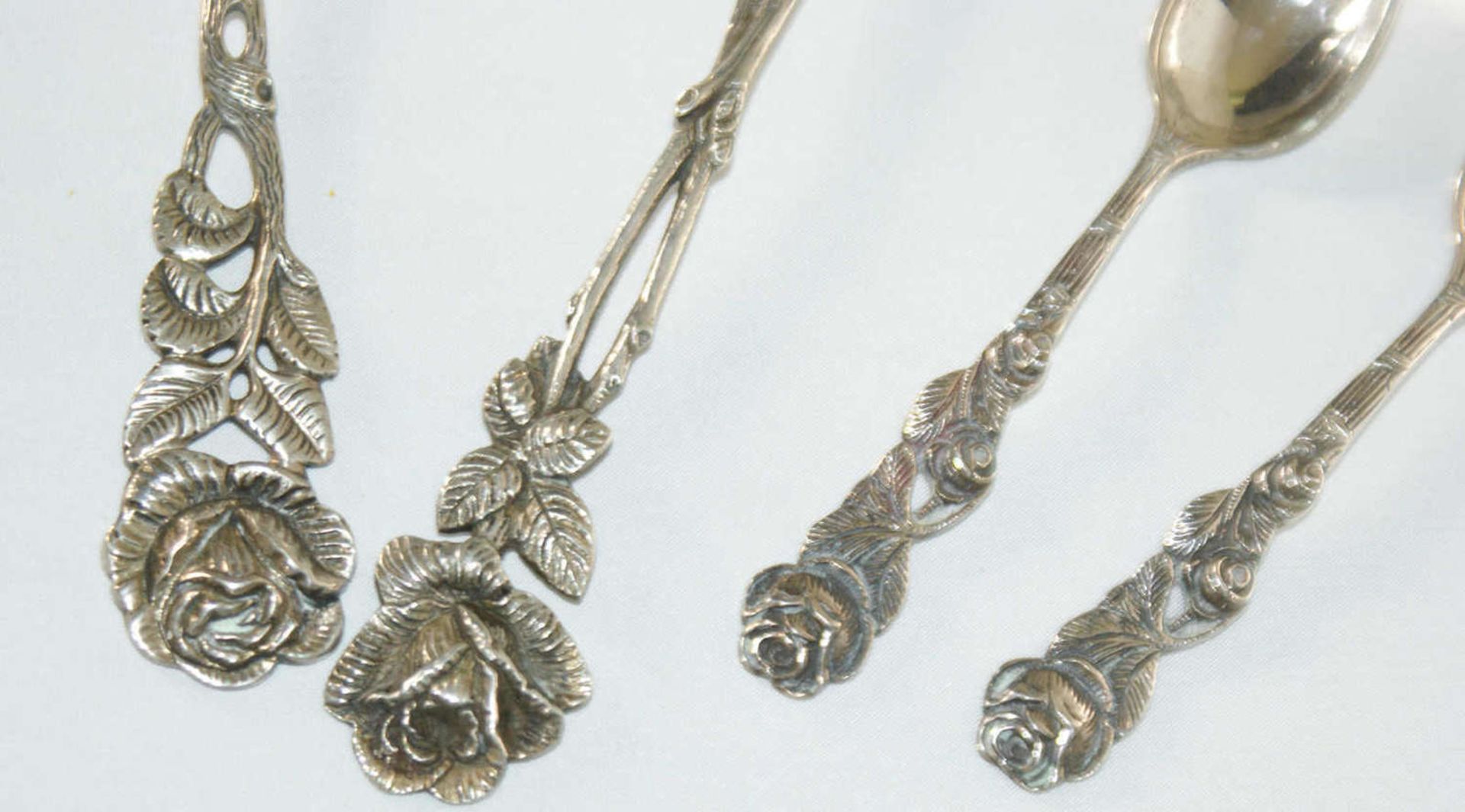 Silberbesteck, 5-teilig, Hildesheimer Rose, 800er Punze. Gesamtgewicht ca. 110 gr. - Bild 2 aus 2