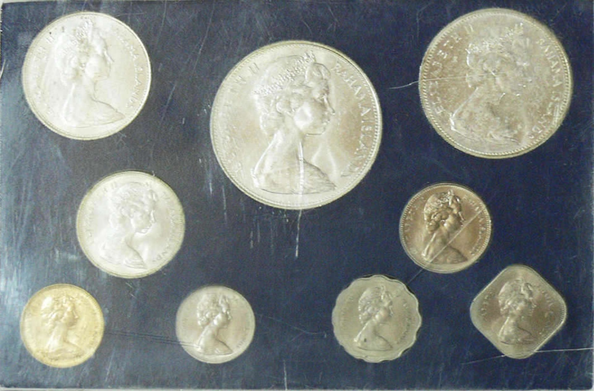 Bahamas 1969, Kursmünzsatz. Erhaltung: stgl. Bahamas 1969 coinset. Condition: BU. - Bild 2 aus 2