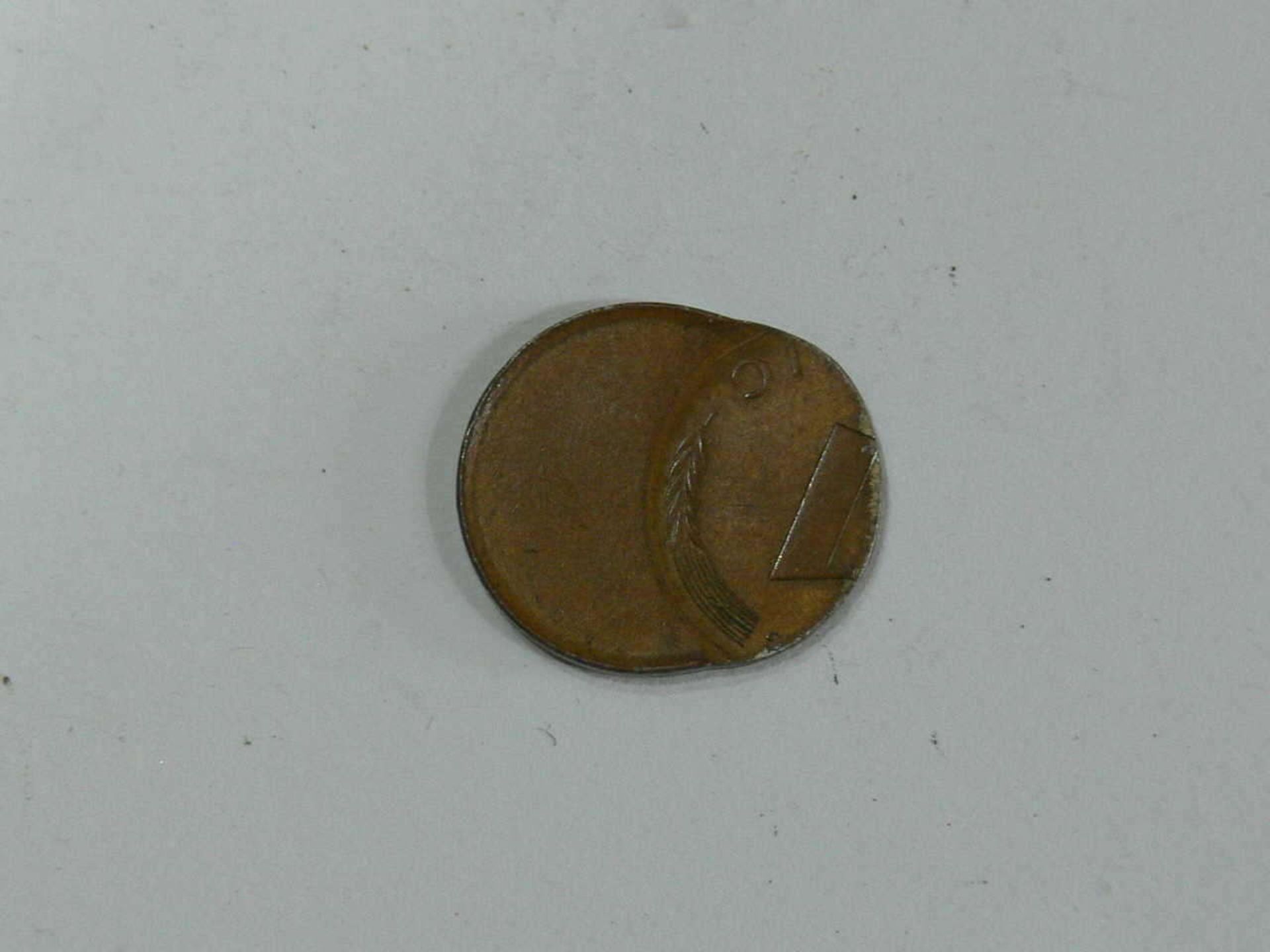 BRD, 1 Pfennig - Münze, Fehlprägung, dezentriert. BRD, 1 Pfennig coin, misprinted, decentered.