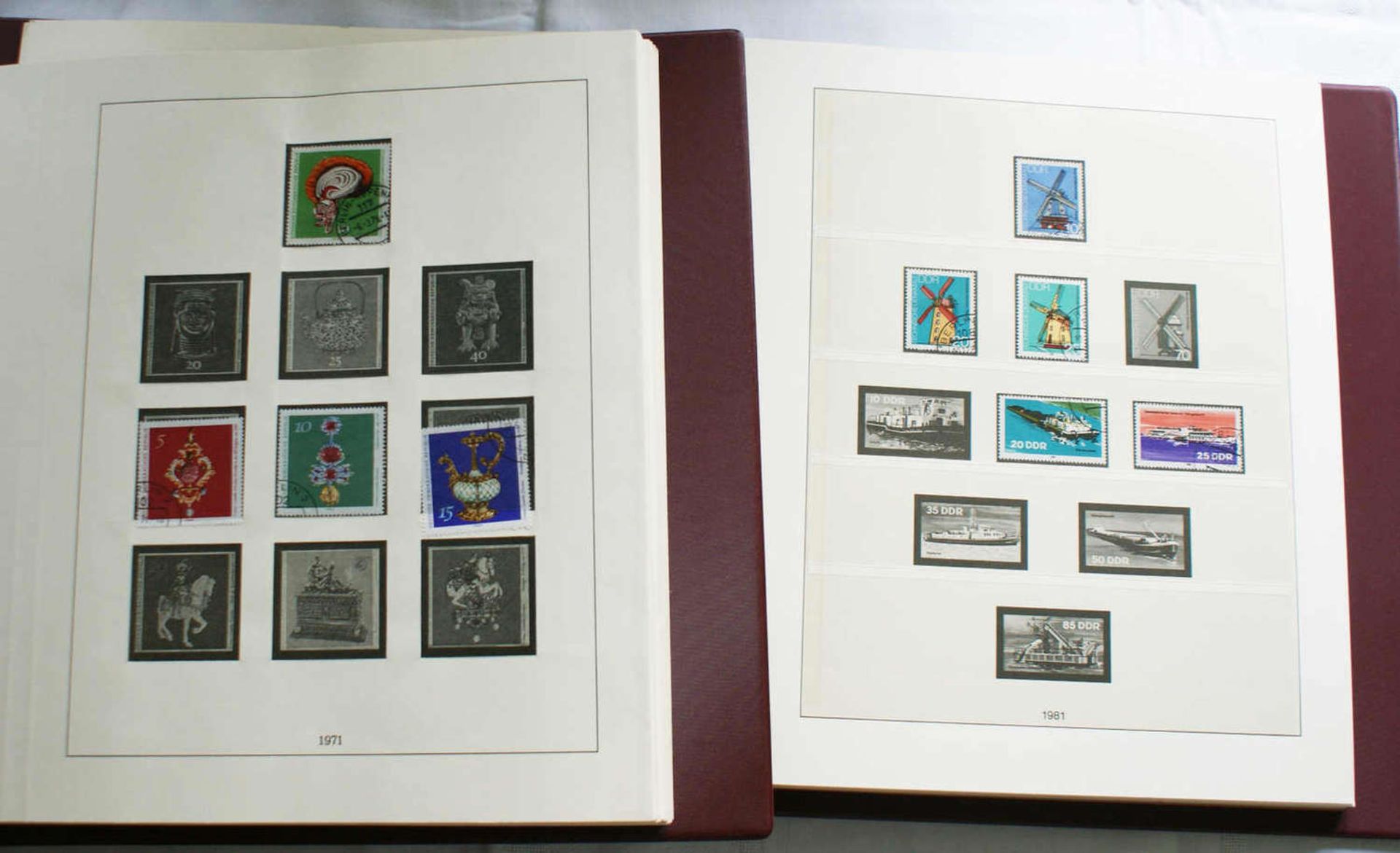 4 Vordruck Alben, 3x DDR, sowie 1x BRD. 1969-1990, meist gefüllt, sauber gesammelt.