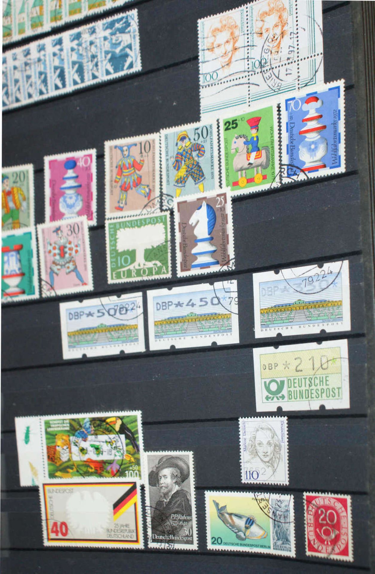BRD - Briefmarken Dubletten Konvolut, bestehend aus 20 Alben, teilweise schlecht gelagert. - Image 3 of 6
