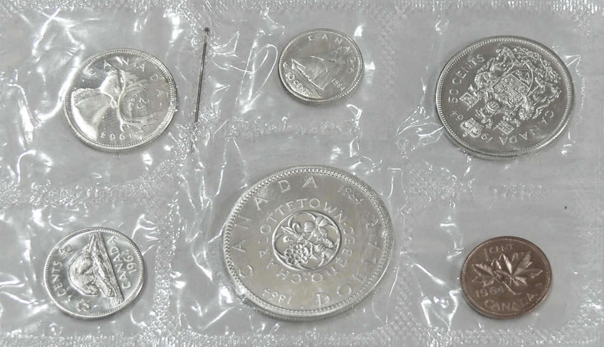 Kanada 1964 , Kursmünzsatz, Silber. Erhaltung: stgl. Canada 1964, exchange rate, silver. - Bild 2 aus 2
