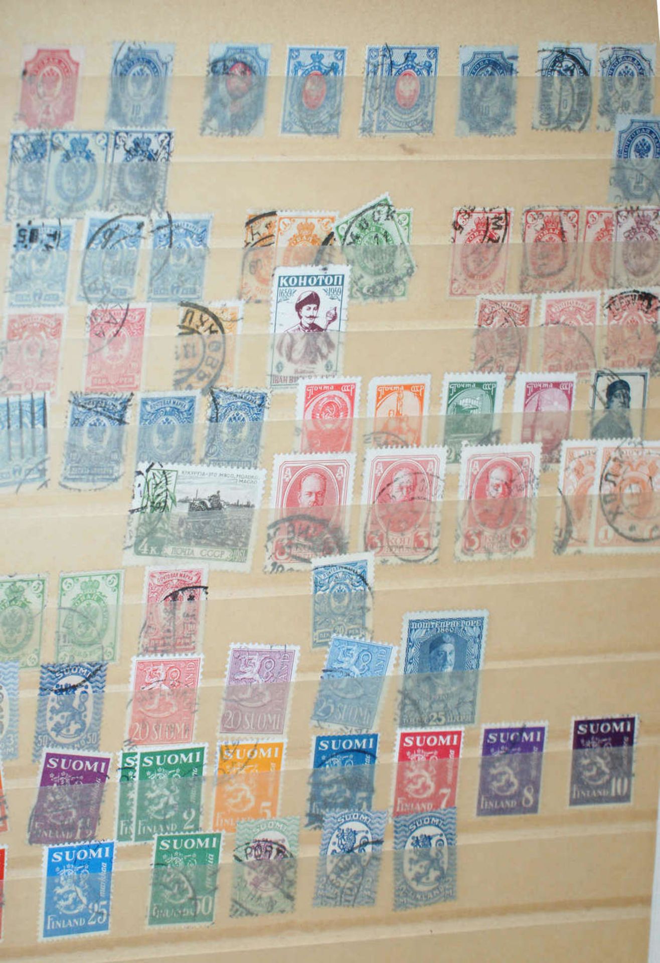 Europa - Briefmarken Dubletten Konvolut, bestehend aus 9 Alben, teilweise schlecht gelagert. - Image 2 of 5