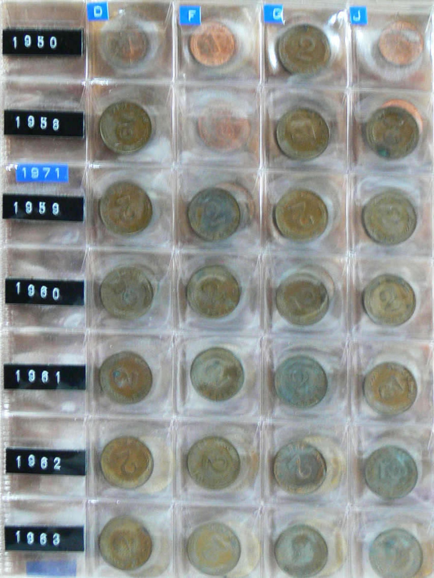 Deutschland ab 1948, Sammlung Kleinmünzen, 1, 2, 5 und 10 Pfennige. Ab 1948. Im Münzalbum. Bitte - Bild 3 aus 8