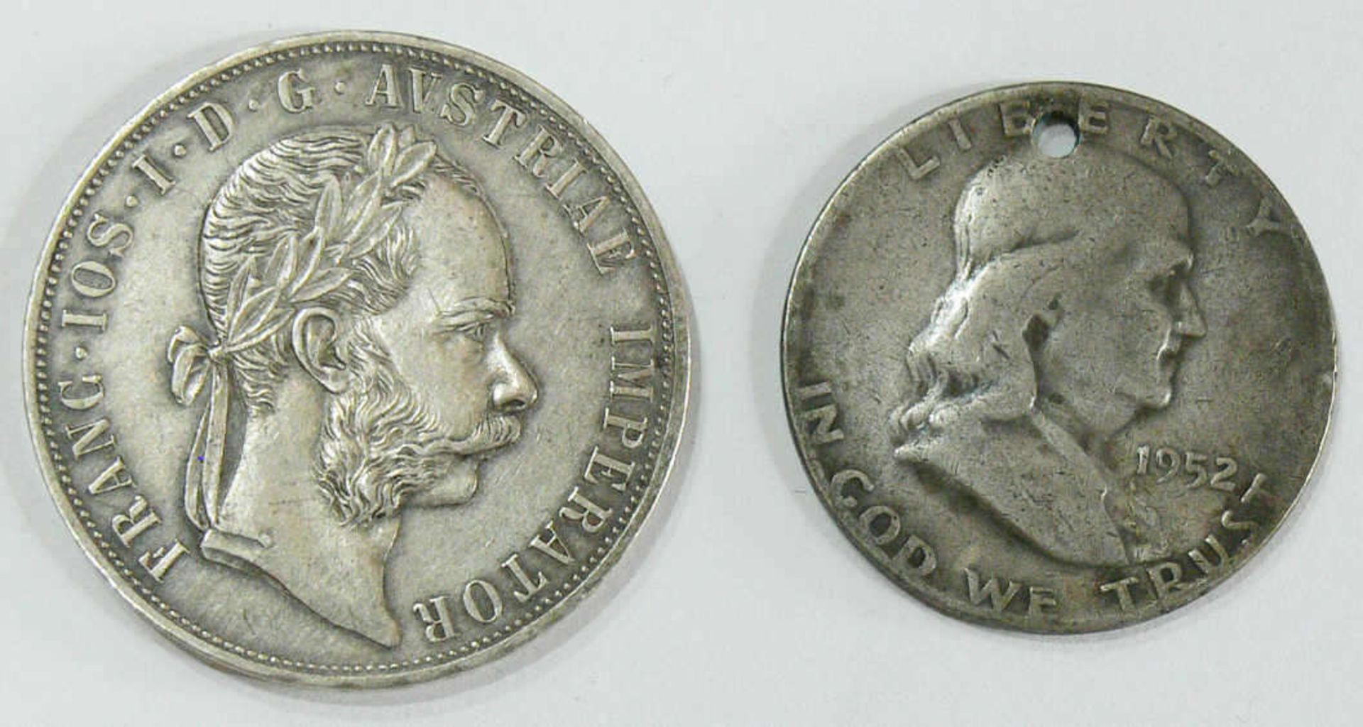 Österreich 1873, Doppelgulden "Franz Joseph I.". Silber. Dazu USA 1952, Half Dollar "Benjamin