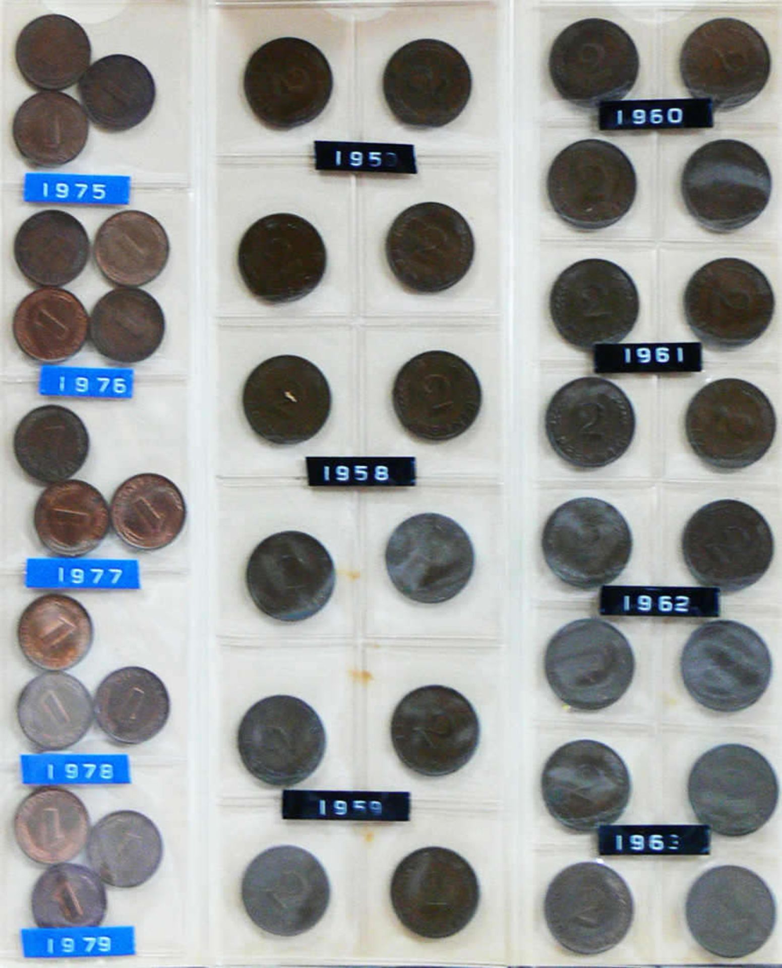 Deutschland ab 1948, Sammlung Kleinmünzen, 1, 2, 5 und 10 Pfennige. Ab 1948. Im Münzalbum. Bitte - Bild 7 aus 8
