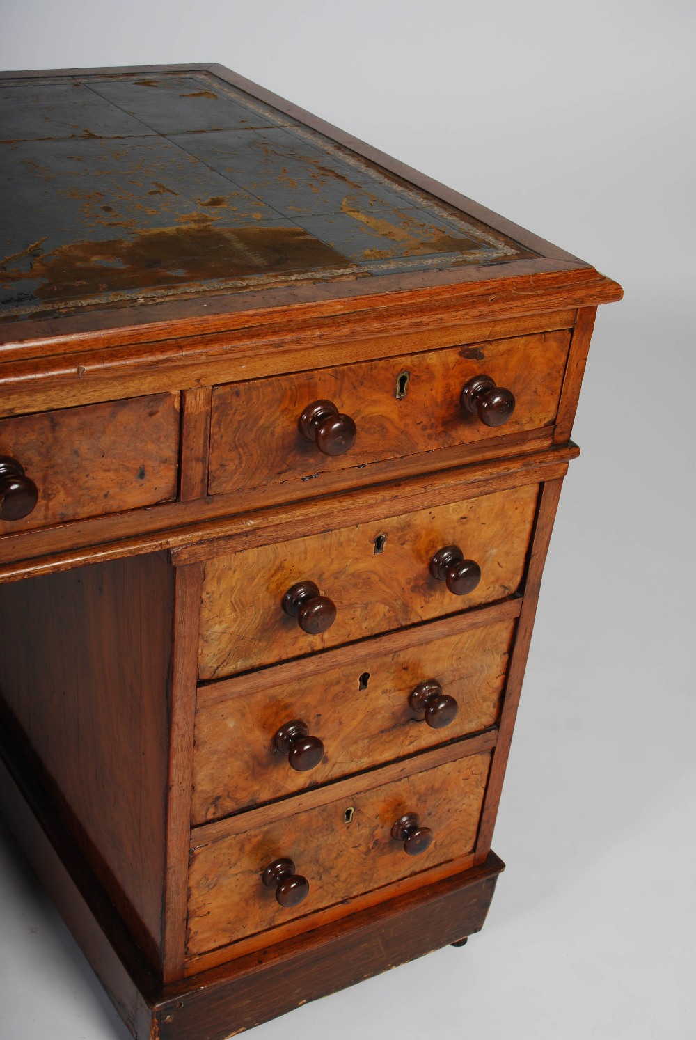 A Victorian walnut Country House pedestal desk, the rectangular top with green and gilt tooled - Image 5 of 11