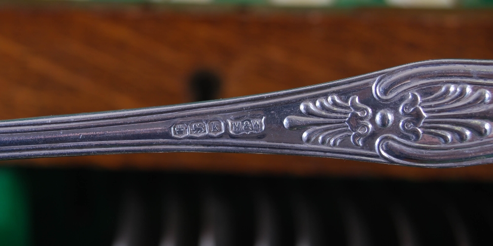 An early 20th century oak cased twelve place canteen of Kings pattern silver flatware and cutlery, - Image 8 of 12