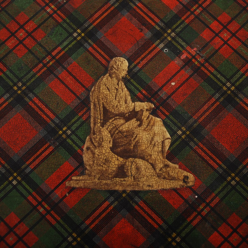 A 19th century tartan ware box containing six tartan ware bound volumes of Scott's Poetical Works, - Image 4 of 16