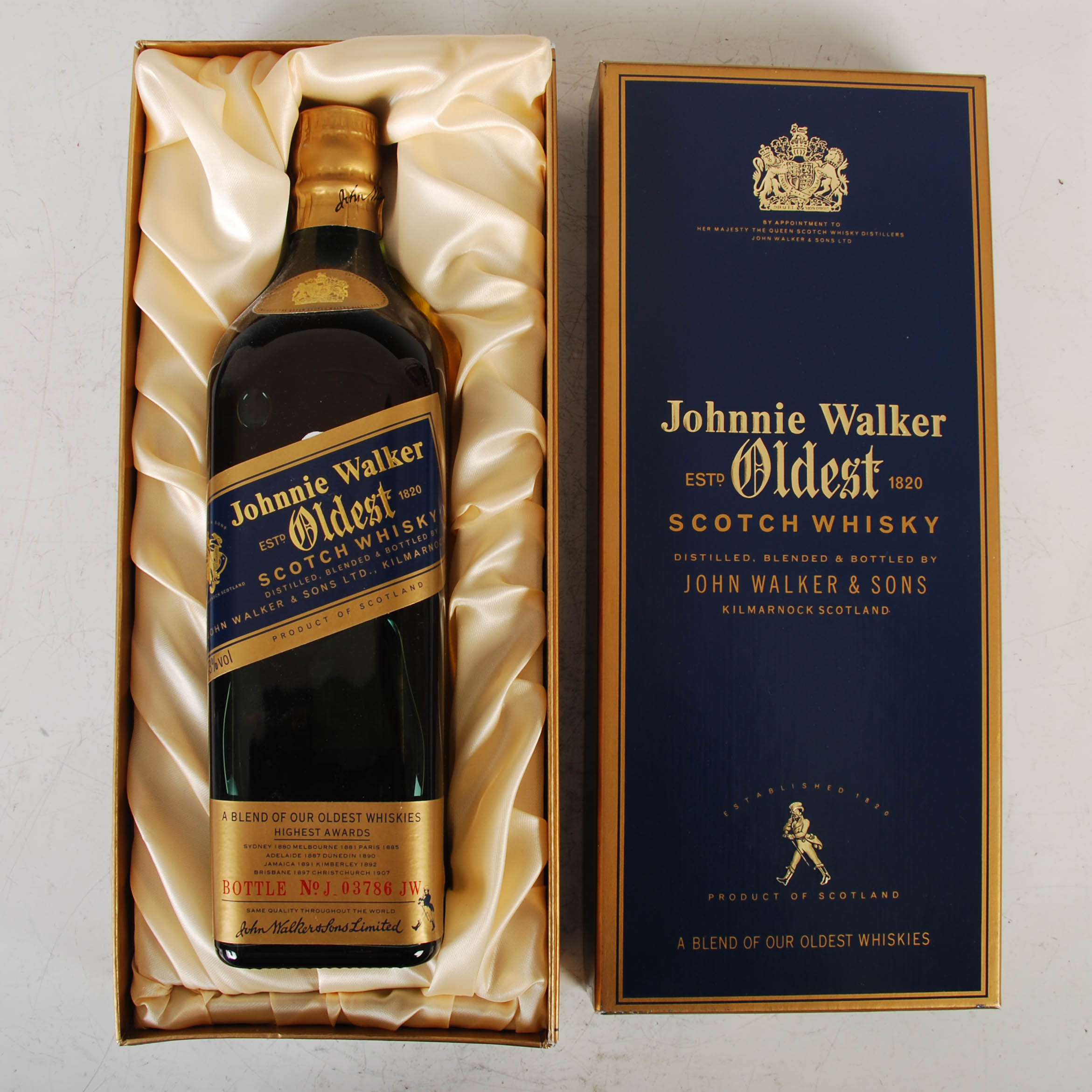 A boxed bottle of Johnny Walker Oldest Blue Label Scotch Whisky, bottle no. J03786JW, 75cl. 43% vol - Image 3 of 4