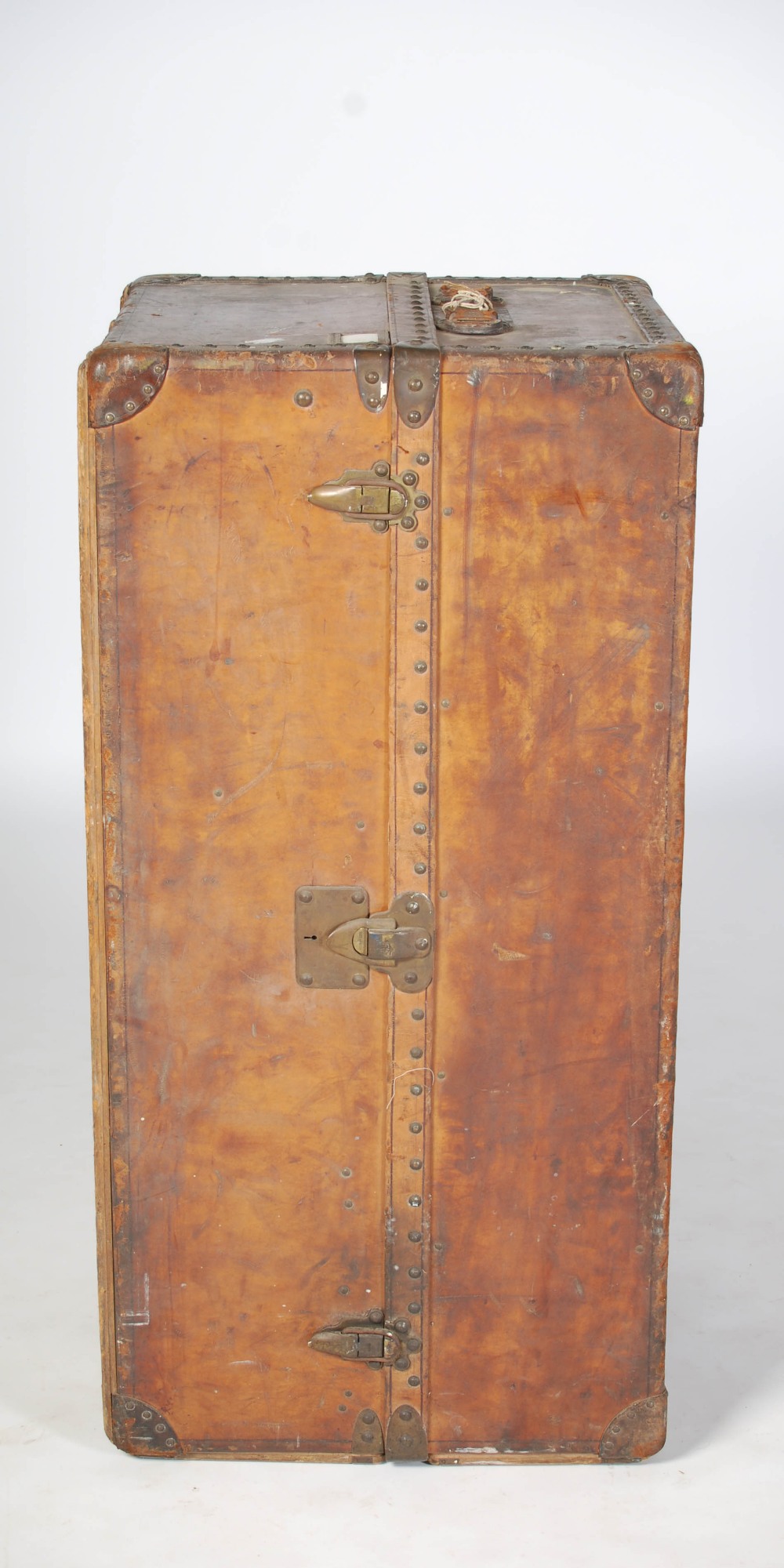 An early 20th century Louis Vuitton brown leather wardrobe trunk or malle armoire, opening to a - Image 4 of 18