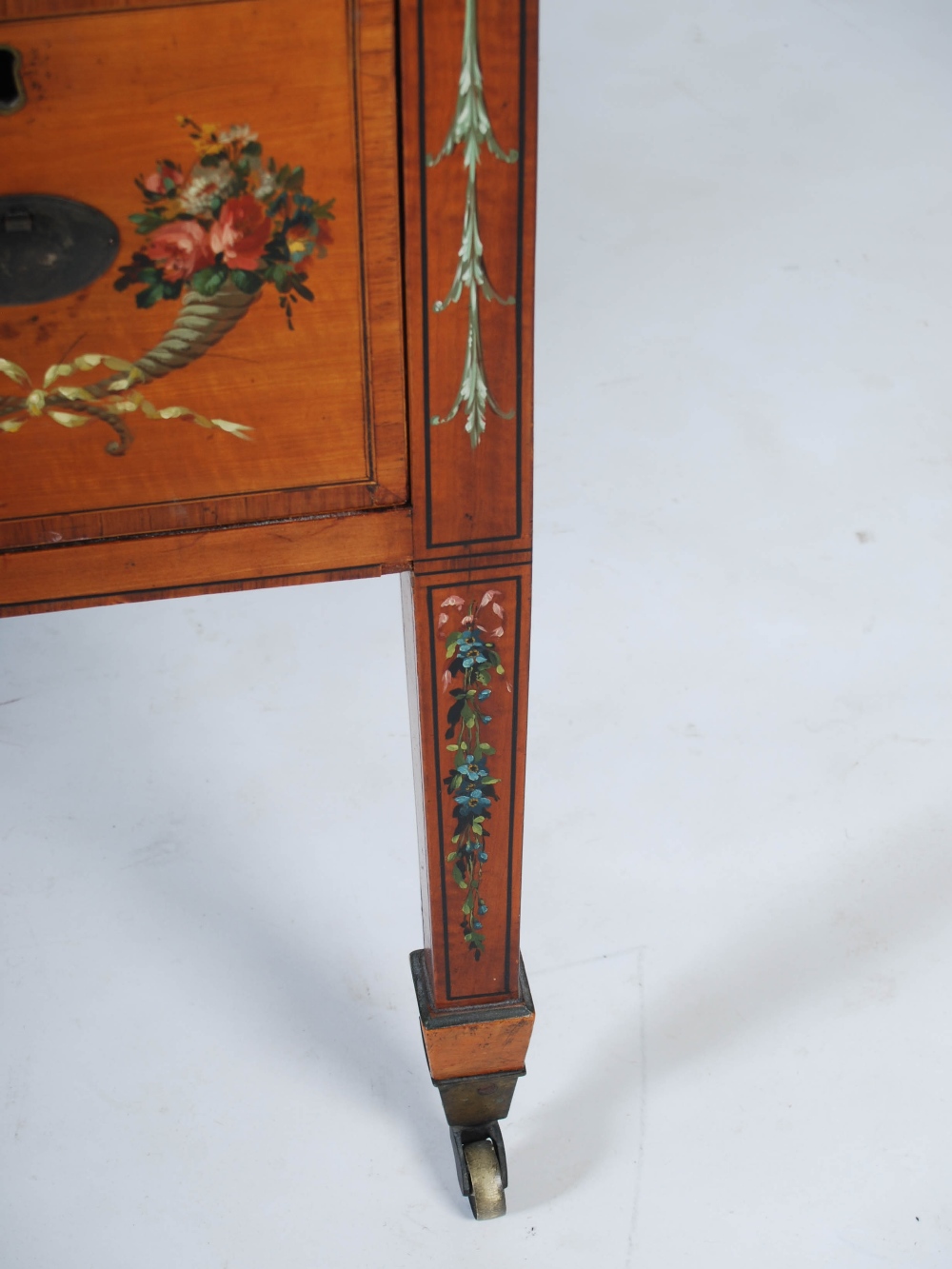 A 19th century painted satinwood wash stand, the rectangular top with three quarter gallery above - Image 8 of 8