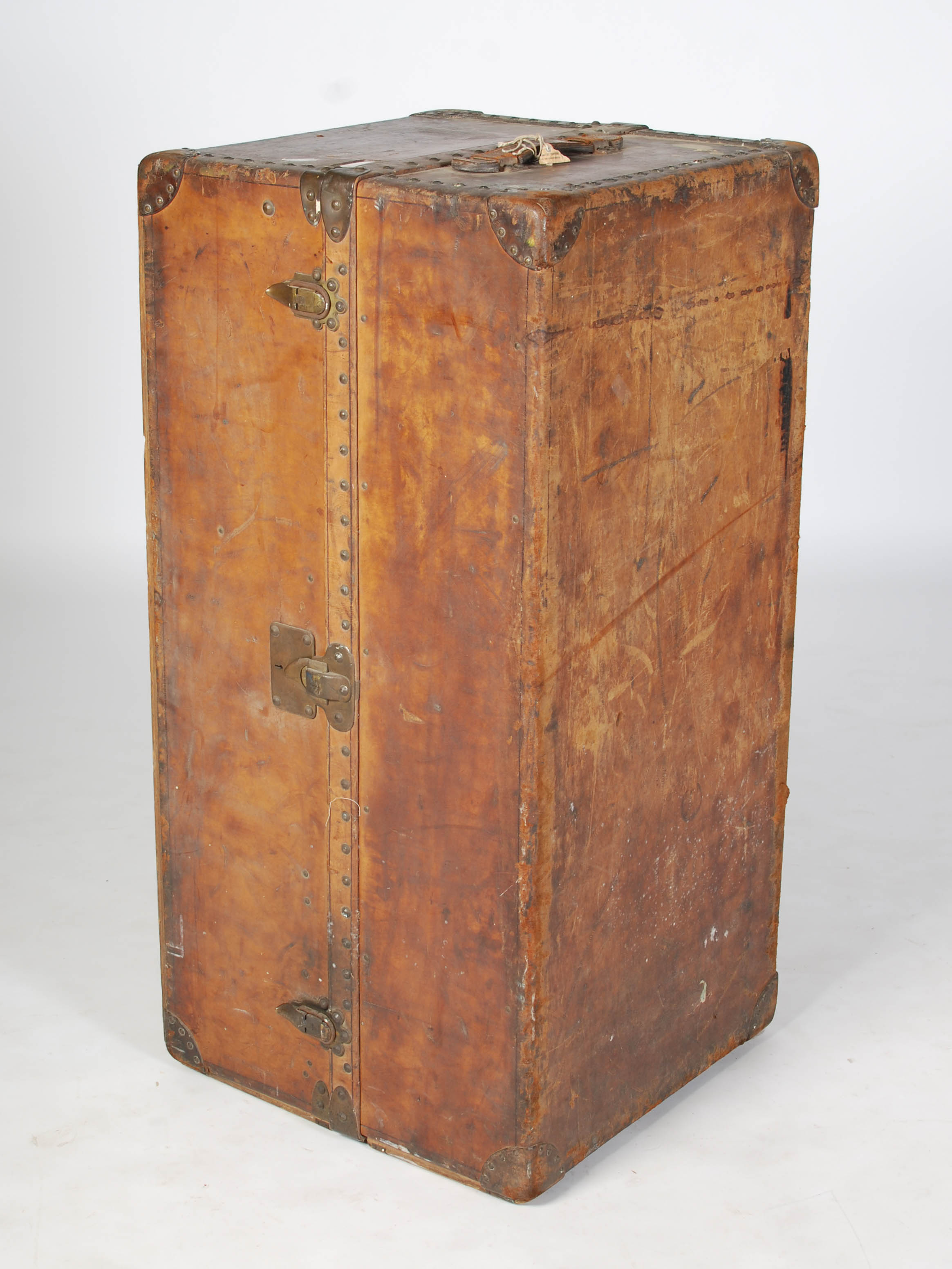 An early 20th century Louis Vuitton brown leather wardrobe trunk or malle armoire, opening to a - Image 5 of 18