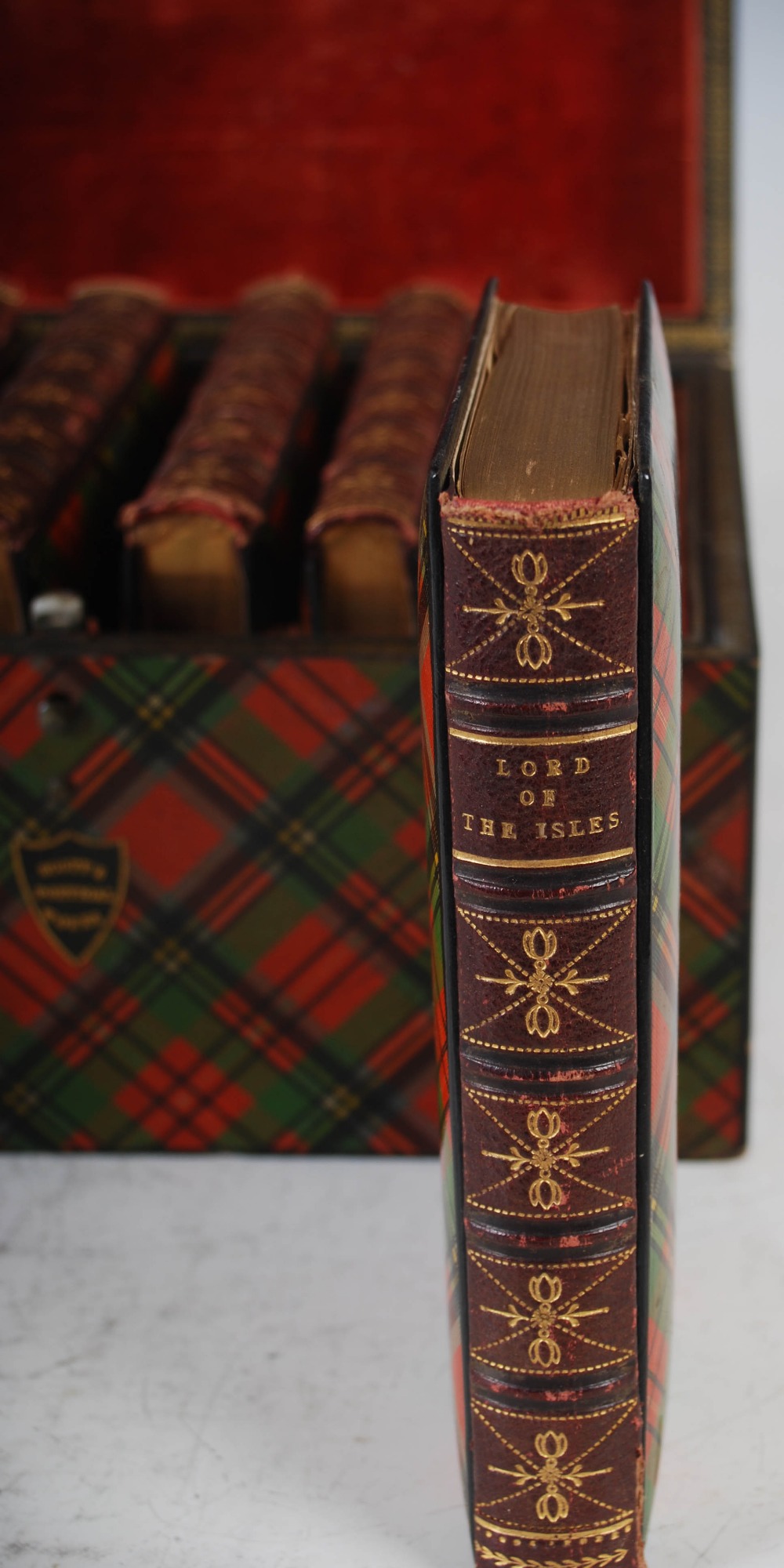 A 19th century tartan ware box containing six tartan ware bound volumes of Scott's Poetical Works, - Image 15 of 16