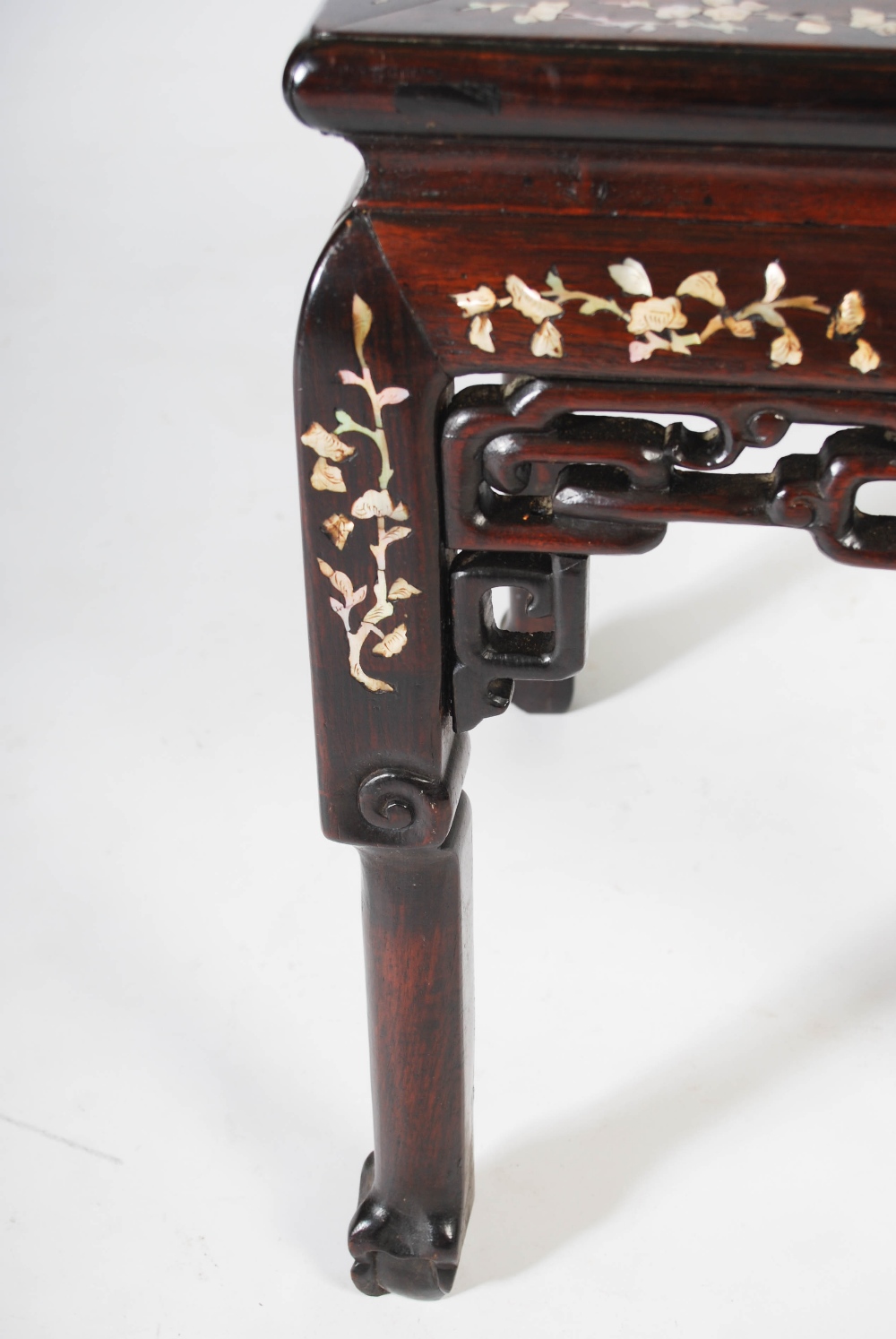 A Chinese dark wood and mother of pearl inlaid jardiniere stand, Qing Dynasty, the square top with - Image 4 of 5