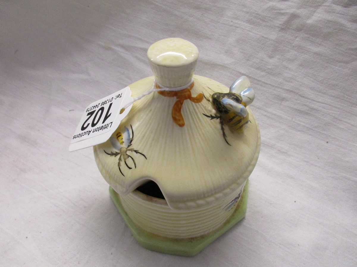 Crown Devon 'Bumble bee' honey pot with cover