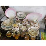 Collection of china to include Wade, Sandland Ware pot with lid & Wedgwood