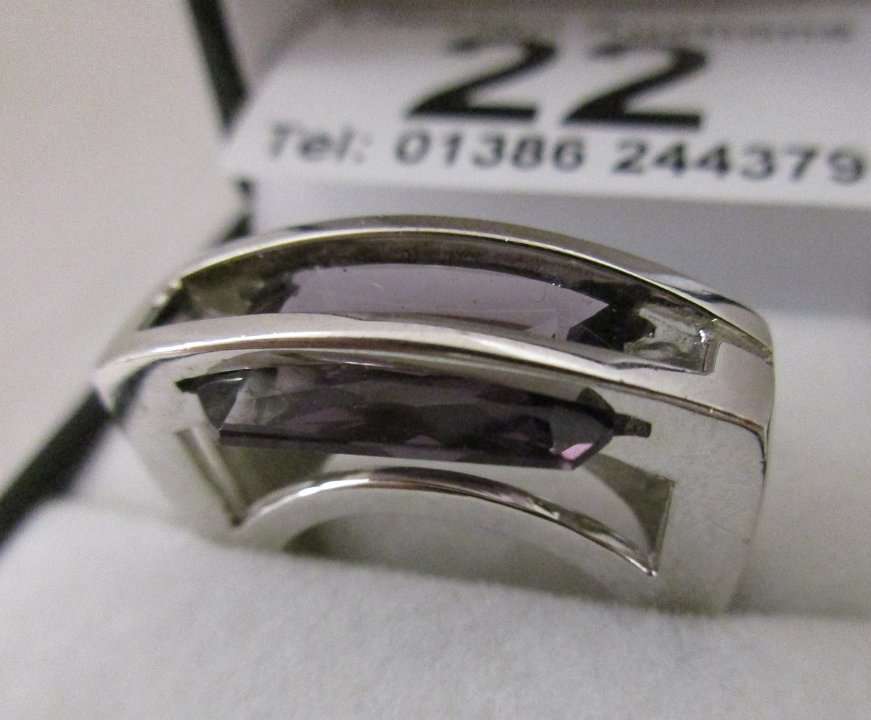 Designer amethyst set silver ring