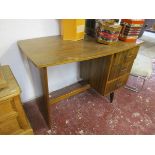 Retro 3 drawer desk