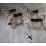 4 Beswick hounds