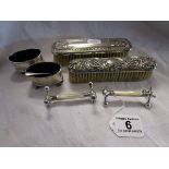 Silver salts, knife rest & silver mounted brushes