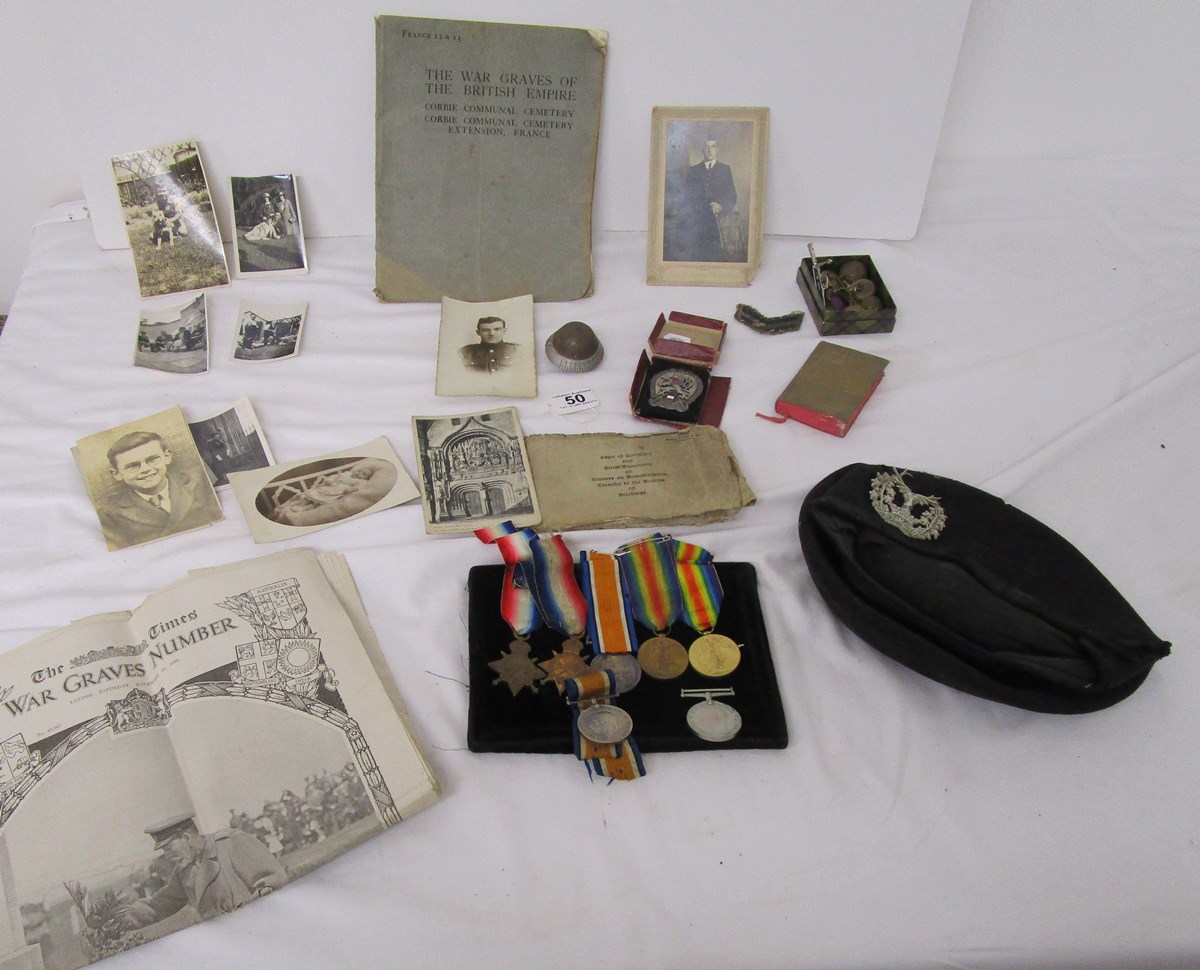 WWI medals with provenance to include photos, jacket buttons etc - 2 brothers