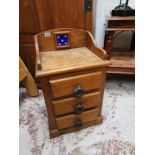 Small Mexican pine chest of 3 drawers