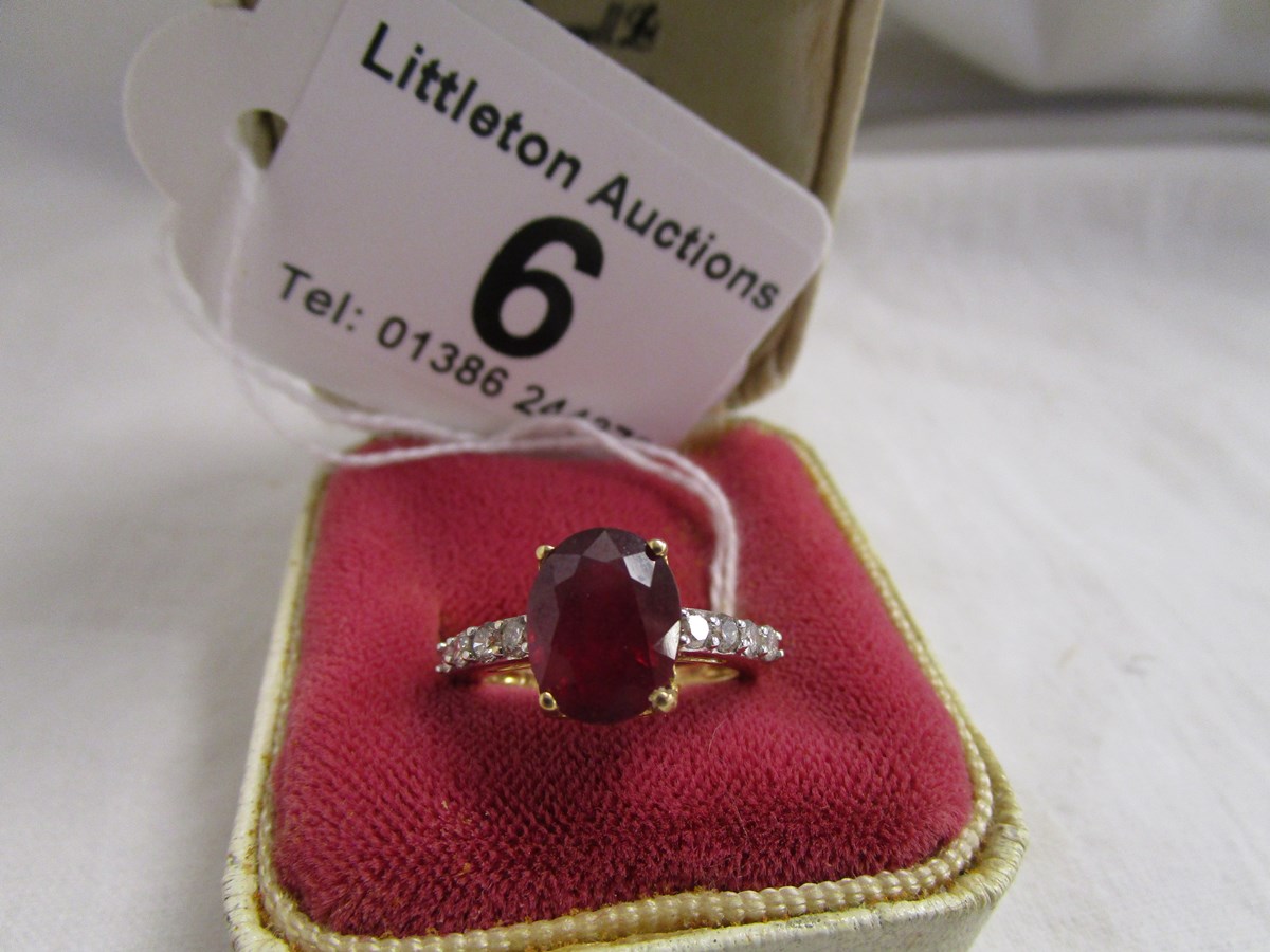 18ct diamond & synthetic ruby ring