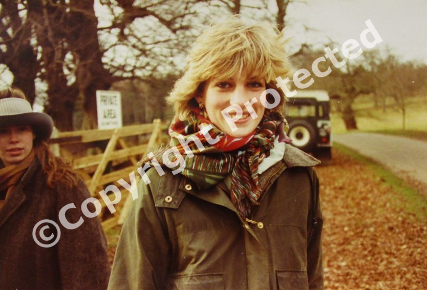 Private collection of 9 Royal photographs to include Princes Diana - Image 8 of 8