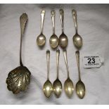 7 silver teaspoons & straining spoon - Approx 121g
