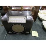 Vintage Bakelite radio in working order