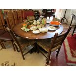 Circular oak table with 4 chairs