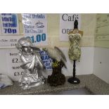 Bust, parrot figure & small manikin