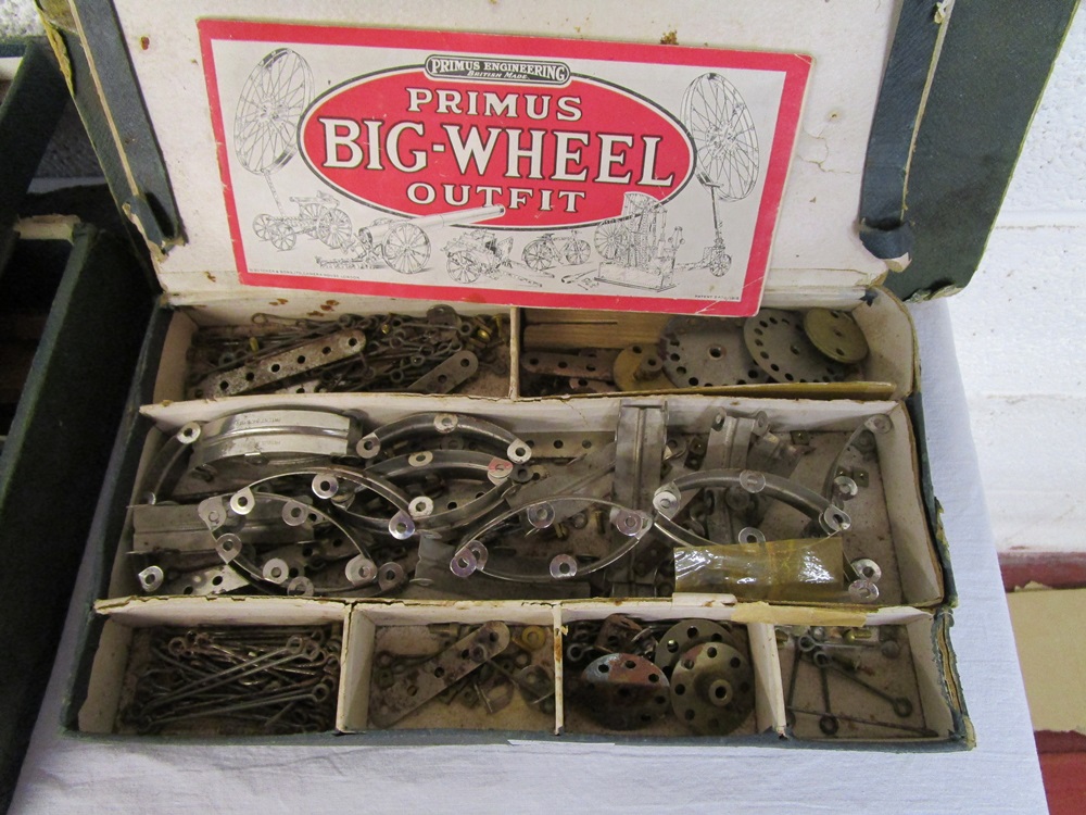 Primus Engineering sets (Early rival to Meccano, 1913 to 1926) - Image 3 of 3