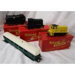 Large collection of Tri-Ang locomotives, carriages etc