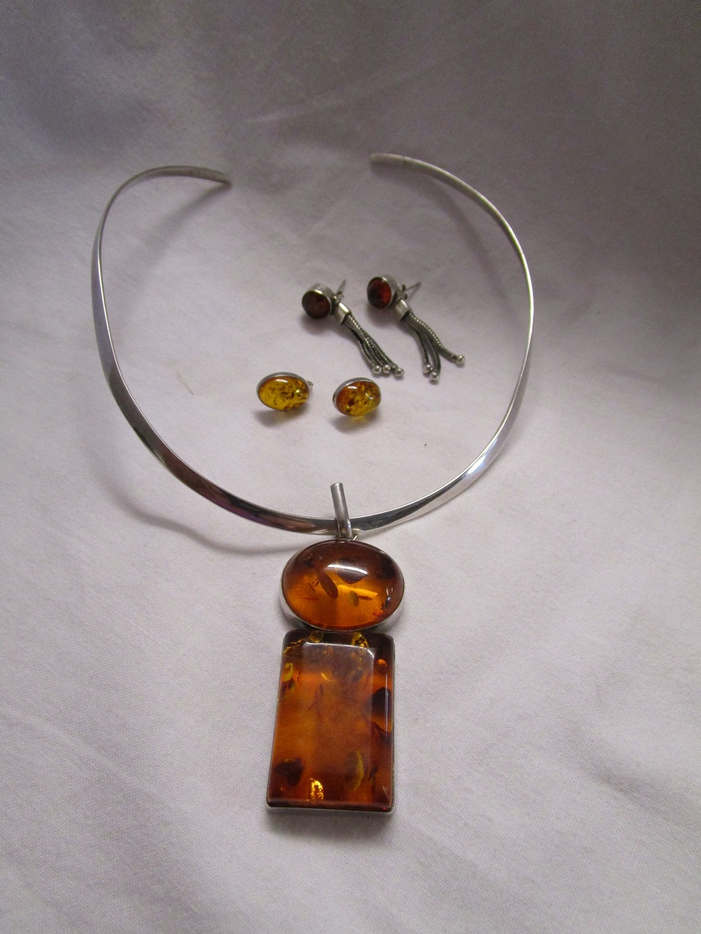 Silver & amber jewellery