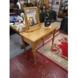 Pine dressing table with mirror