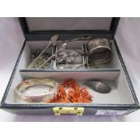 Box of mostly silver jewellery etc