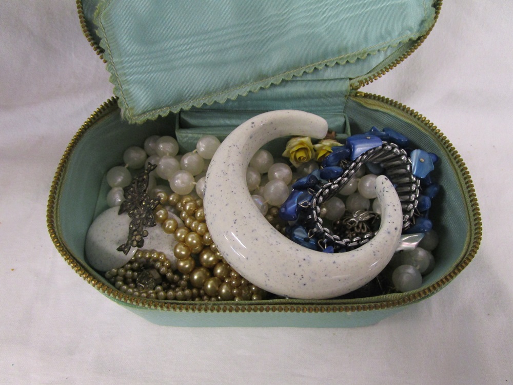 3 boxes of costume jewellery - Image 2 of 3