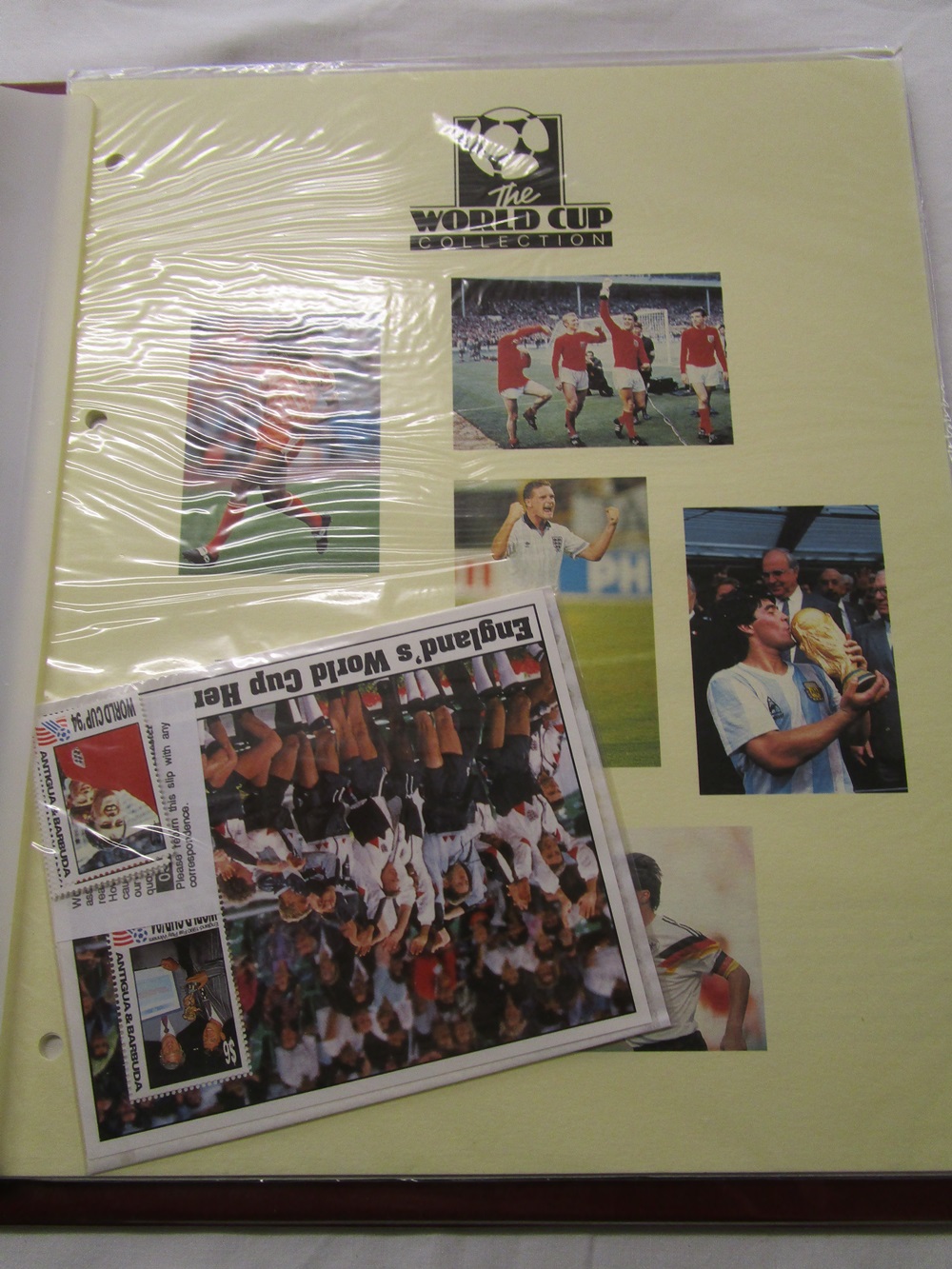 Stamps - Large collection of thematic Football stamps, to include World cup folders & mini sheets - Image 2 of 3