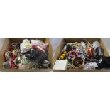 2 boxes of costume jewellery