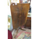 Small Victorian mahogany breakfast table