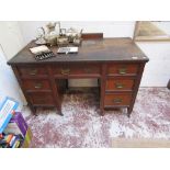 Edwardian pedestal desk