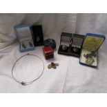 Box of assorted silver jewellery