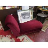 Modern chaise longue