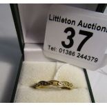 Celtic 18ct gold band ring - Made in Edinburgh (approx 4.4g)