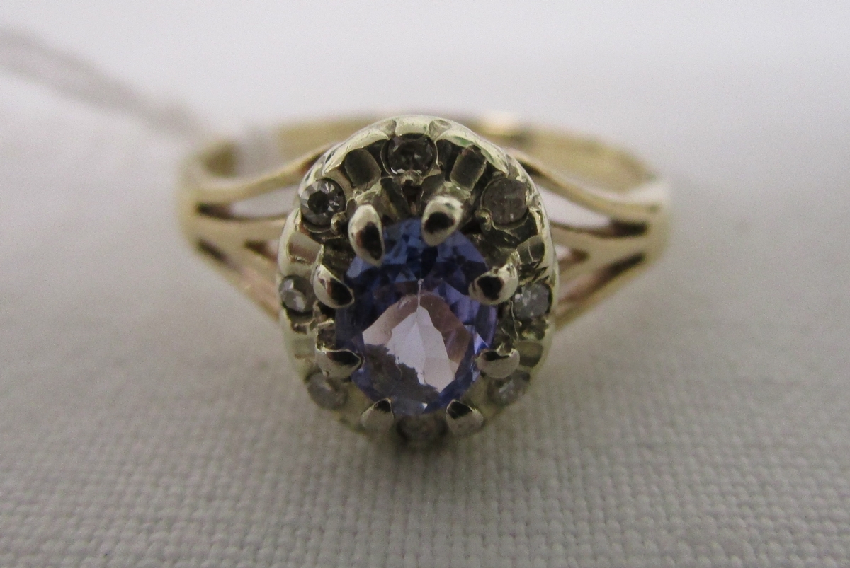 9ct Tanzanite & diamond cluster ring - Image 2 of 2