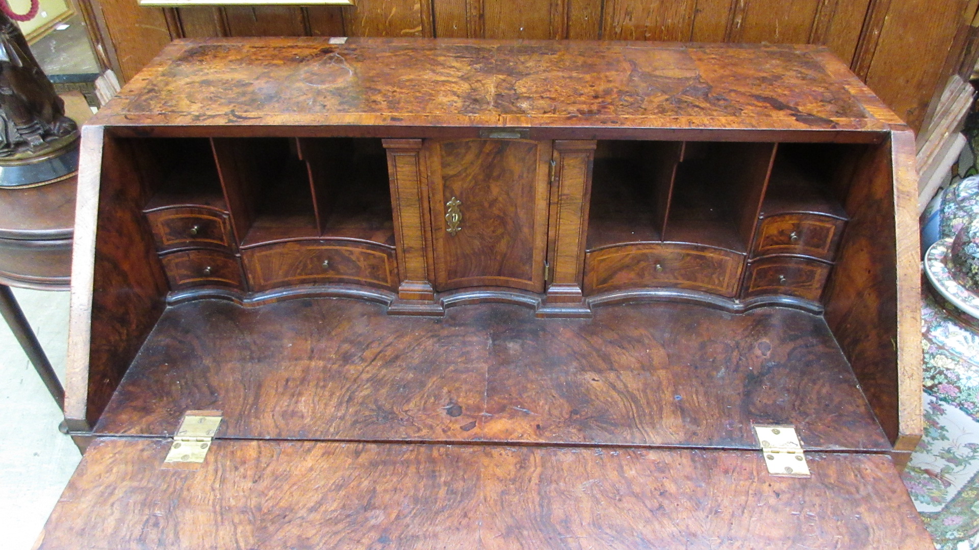 An early 18th century walnut herringbone line inlaid and crossbanded bureau, - Image 9 of 13