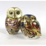 A cased Royal Crown Derby paperweight modelled as a little owl, with gold stopper, h. 7.